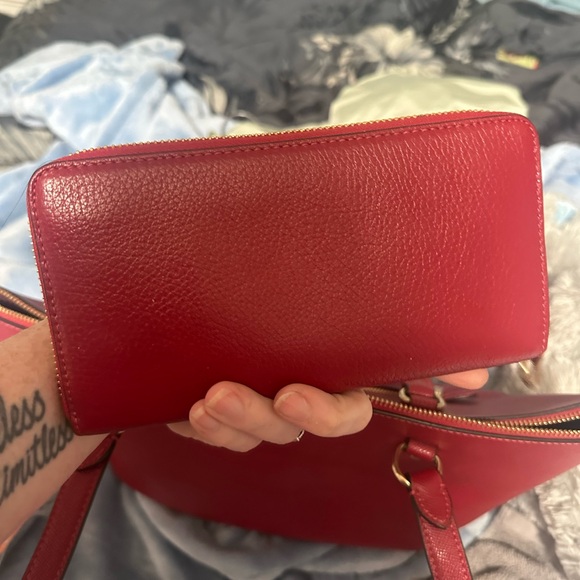 Red coach purse and wallet - Picture 4 of 5